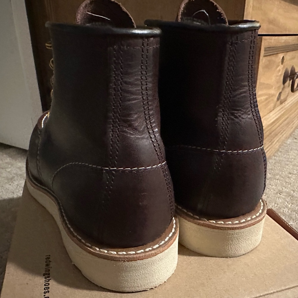 Men’s Red Wing Classic Moc Toe 8847 Boots Black Cherry Leather Size 7 worn once! - Picture 7 of 16
